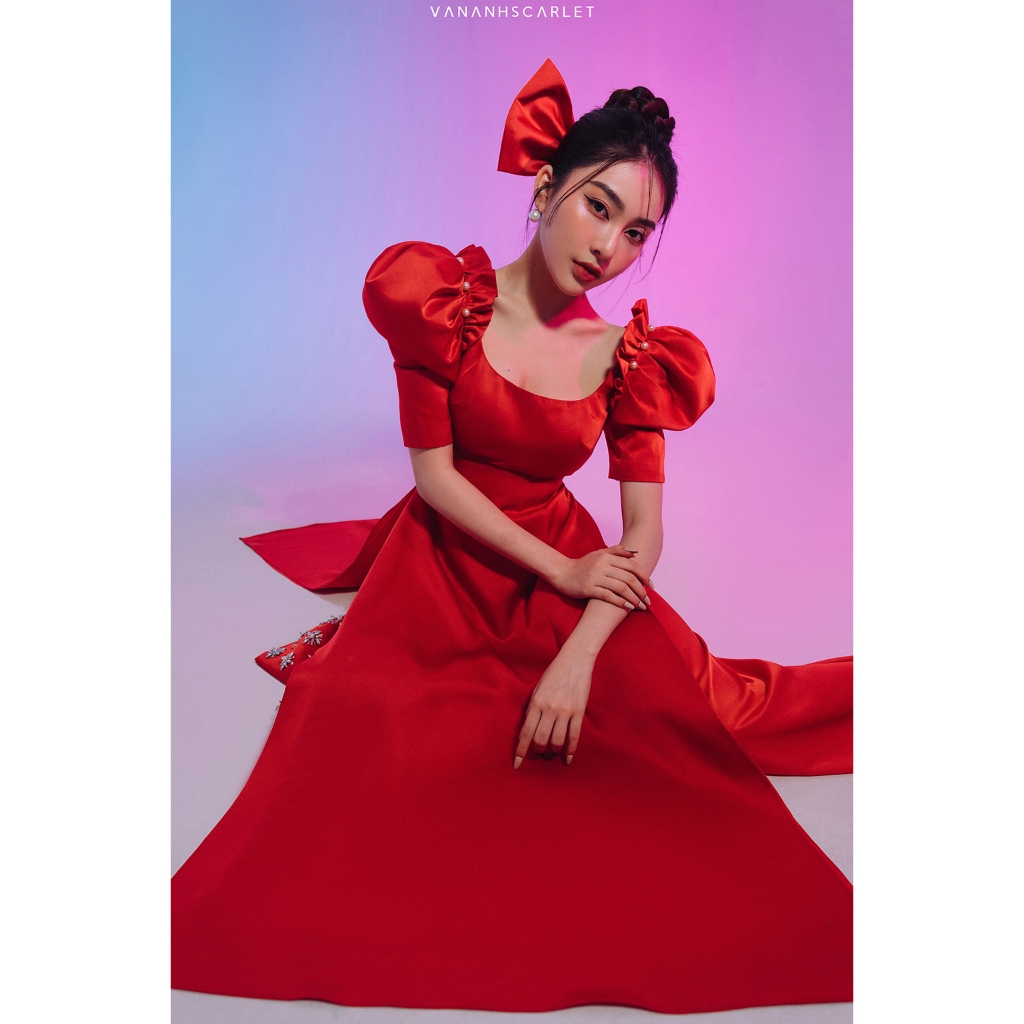 VAS - Vananh Scarlet - Áo dài Đỏ cách tân chất lụa đính ngọc