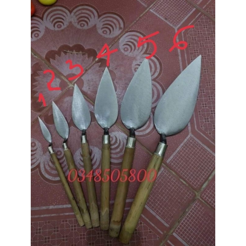 Bay đắp phù điêu