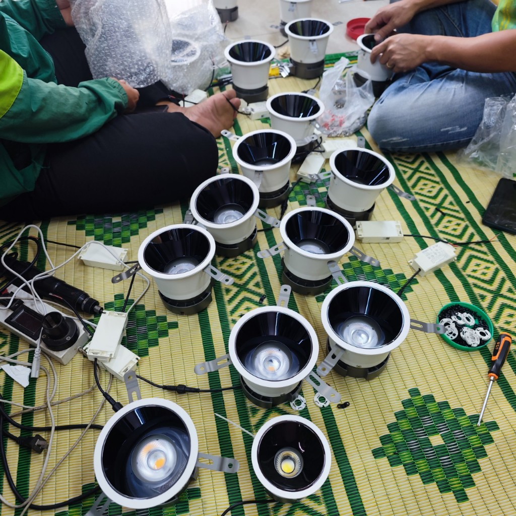 Đèn âm trần  spotlight