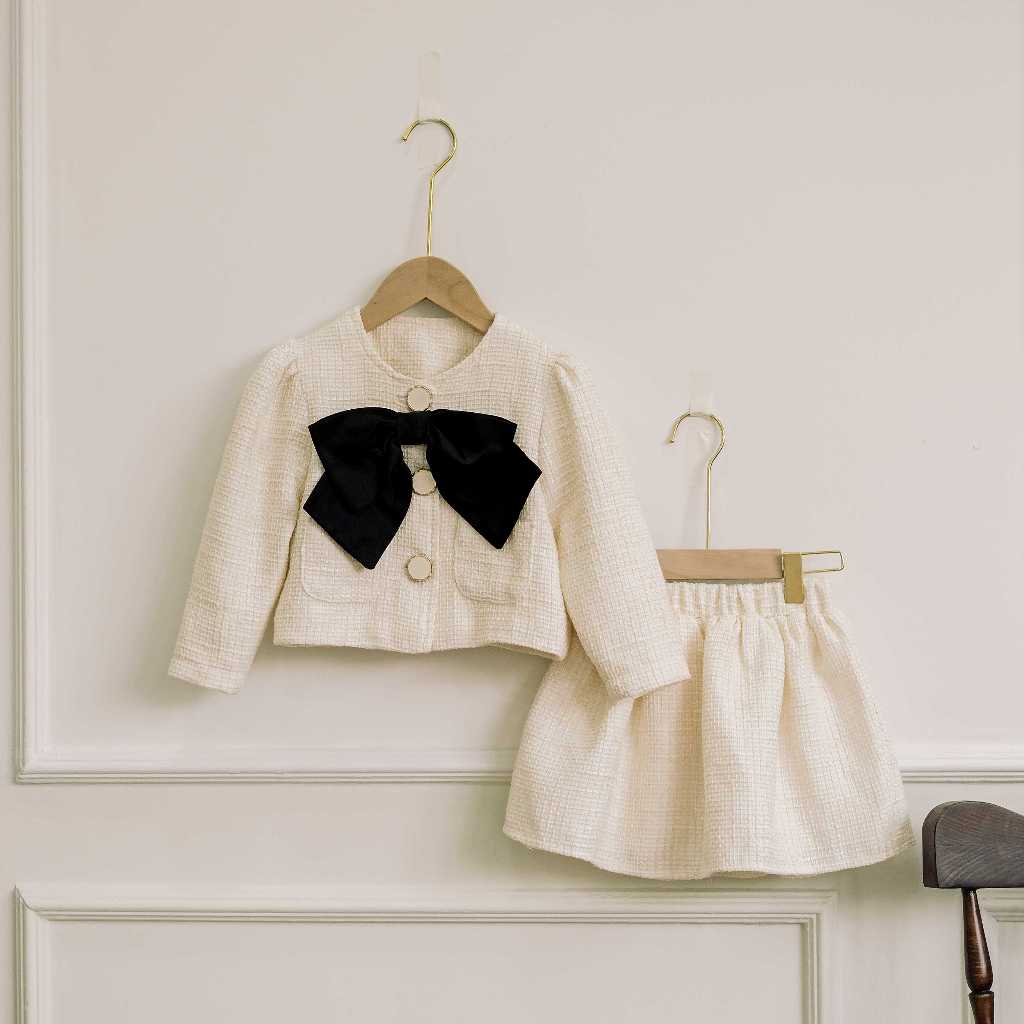 Set xinh cho bé gái Sora.bébé Lovely Tweet Set chất liệu dạ tweet lót lụa phối nơ to bản xinh xắn điệu đà