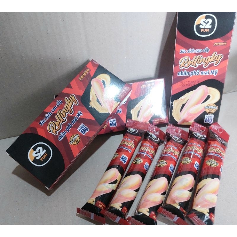 Xúc Xích Cao Cấp Rollingky Nhân Phô Mai Mỹ hộp 3 cây / 12 cây x 120g