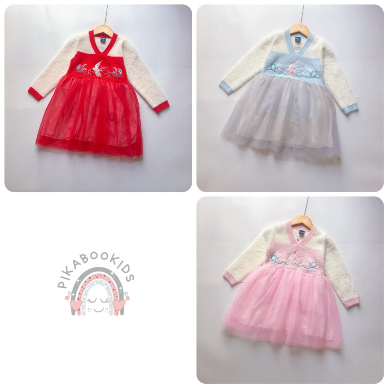 Váy len hoạ tiết thêu cho bé gái