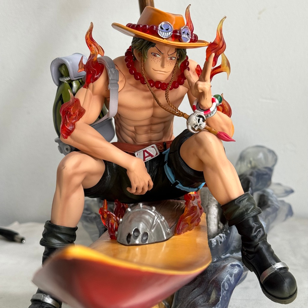 Mô hình Thuyền của Ace + Ace ngồi cao 36CM - Mô hình thuyền Ace có LED cực đẹp -Thuyền one piece Ace Hỏa Quyền