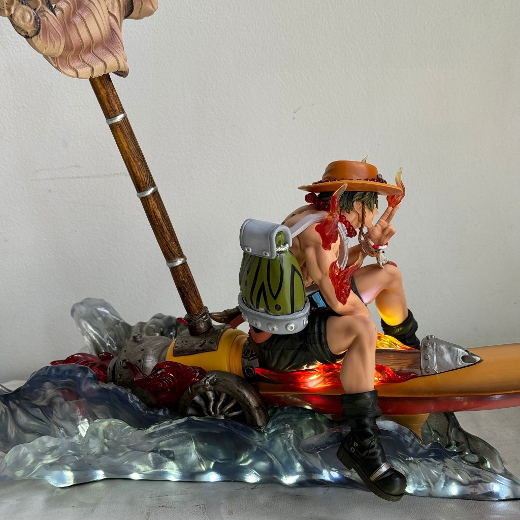 Mô hình Thuyền của Ace + Ace ngồi cao 36CM - Mô hình thuyền Ace có LED cực đẹp -Thuyền one piece Ace Hỏa Quyền