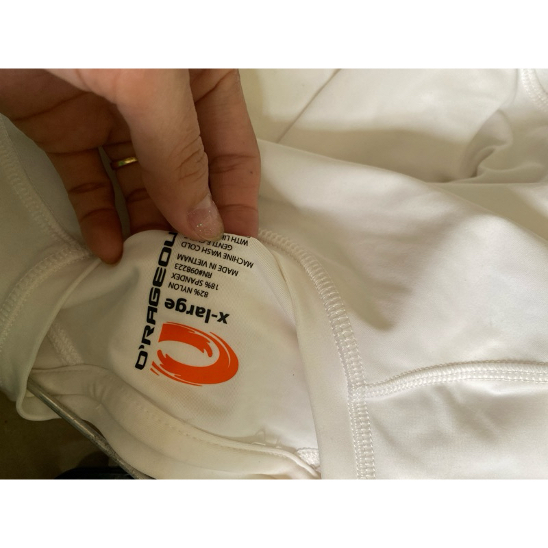 Áo thể thao,bơi...chất vải siêu giãn mịn,