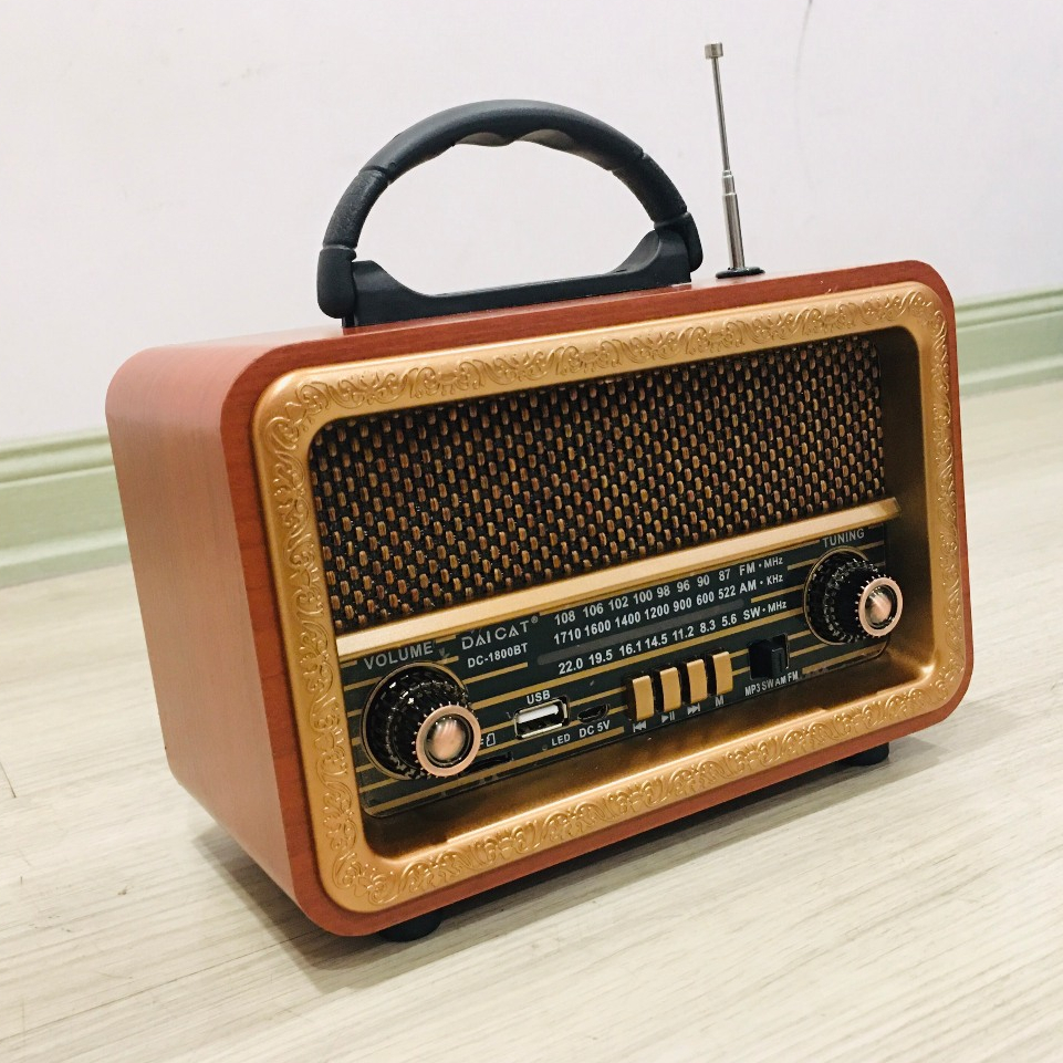 Đài radio, Máy nghe nhạc DAICAT DC-1800BT có bluetooth FM-AM/FM/SW hình thức Siêu Phẩm cổ điển,loa to ,tích hợp pin sạc