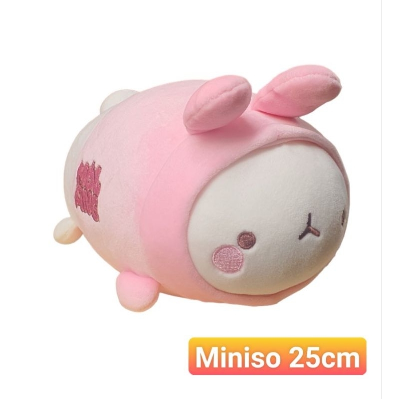 Gấu bông Molang kiểu nằm.