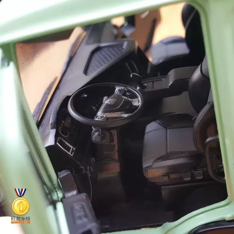 Mô hình xe ben hạng nặng HOWO V7-X hợp kim 1:24