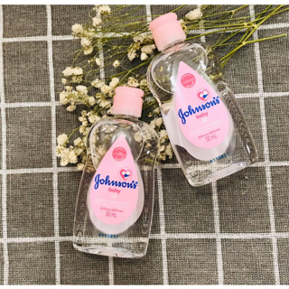 Dầu mát xa dưỡng ẩm cho bé Johnson s baby oil 50ml