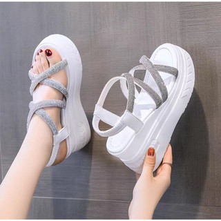 Sandal đế xuồng dây chéo phối đá