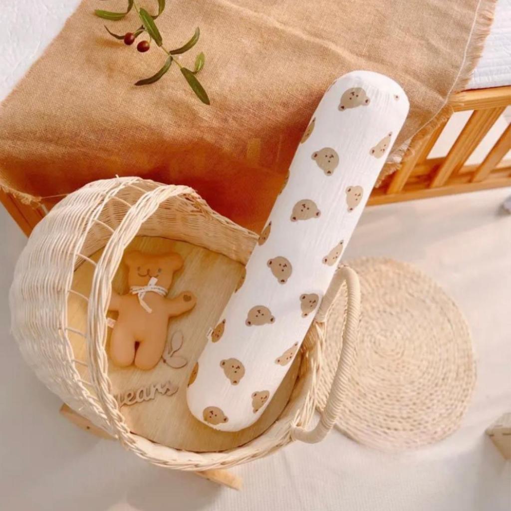 Gối ôm cho bé vải xô Muslin kích thước 60x12cm