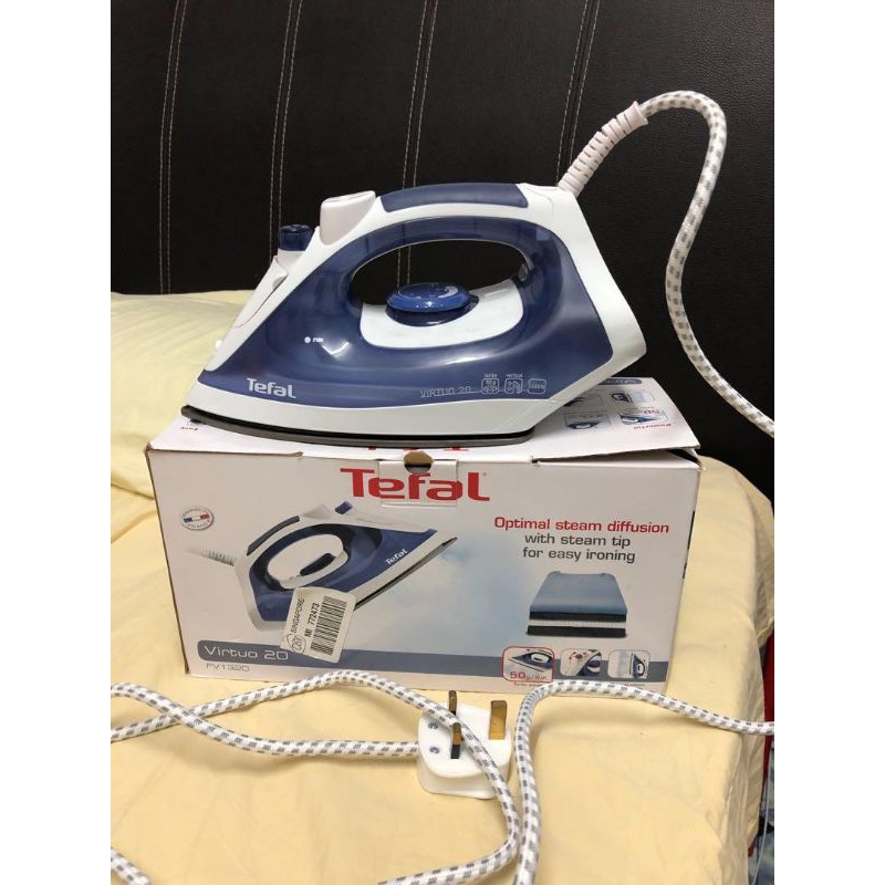 Bàn ủi hơi nước Tefal FV1320E0/ FV1320 - Sản xuất Indonesia