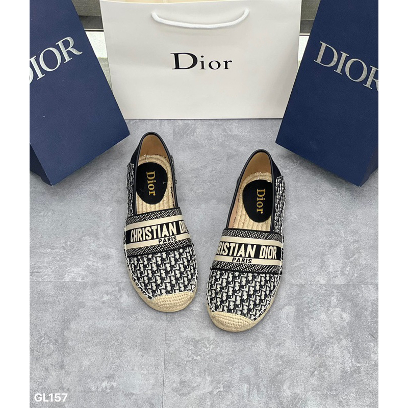 Giày lười cói CD dệt vân gót thêu ong đế cói đan cao cấp