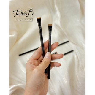 Cọ Tém Mày Feather B - 24