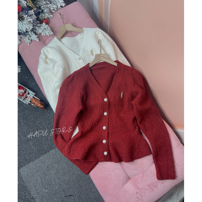 Áo Len Nhũ Đính Khuy Ngọc Dáng Pelum Cài Tag Ngực