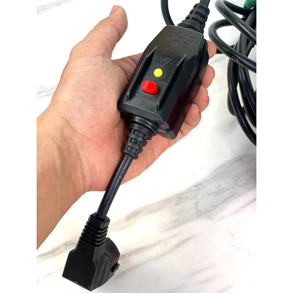 Máy rửa xe 2800w Dekton DKCWR 2800plus chỉnh áp chính hãng siêu bền siêu mạnh Thế hệ 2024 trang bi công tắt chống giật