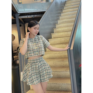 Set crop dạ caro xanh + short váy xoè