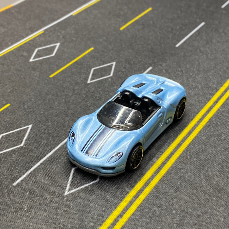 Xe Hot Wheels Porsche 918 Spyder -blue- Tỉ lệ 1/64