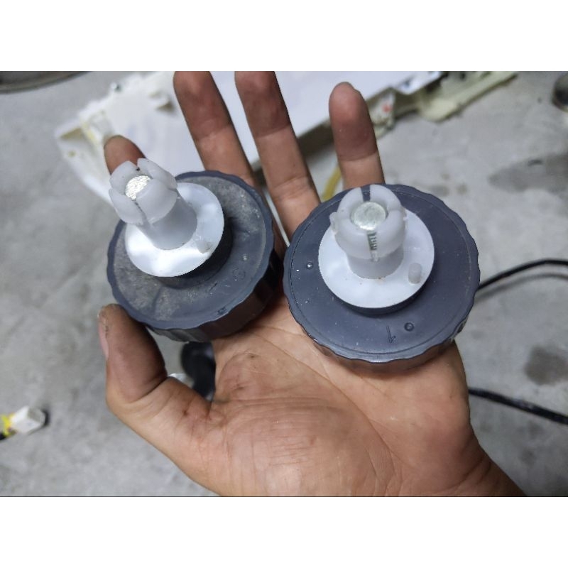 Chân máy giặt nội địa nhật panasonic màu đen 1 cái