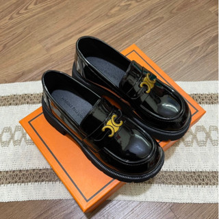 Giày loafer nữ cl tag đồng mũi tròn, moca nữ đế cao 4cm, giày búp bê nữ chữ x thời trang