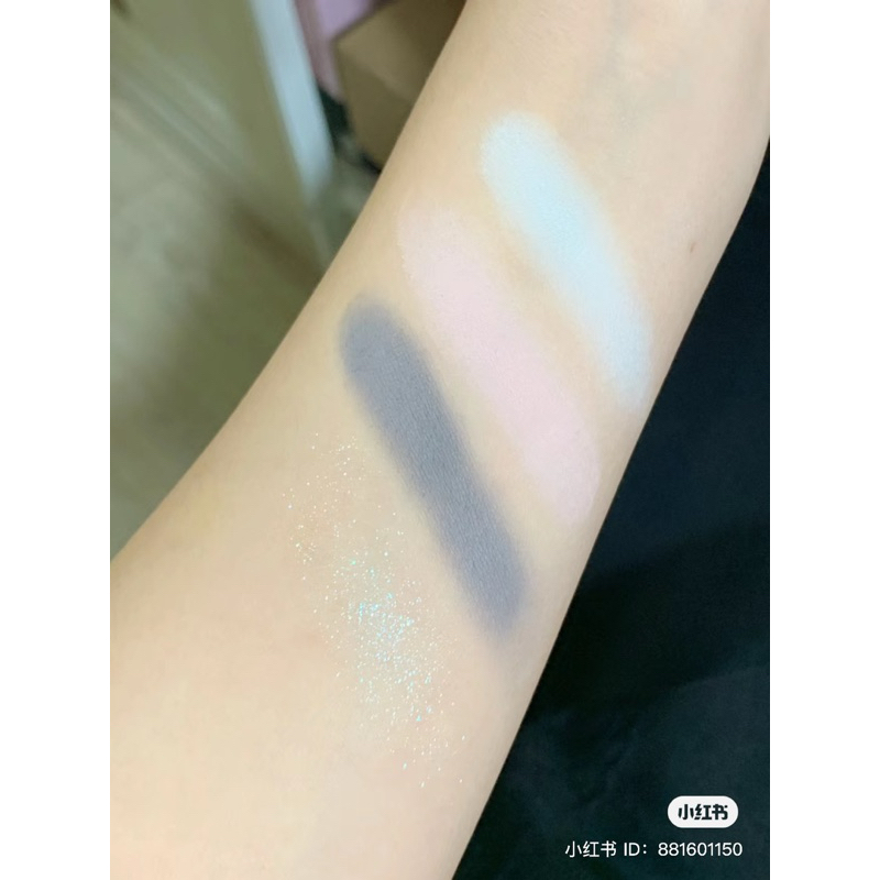 Bảng Phấn Mắt 3 Ô XIXI Nơ Đa Năng