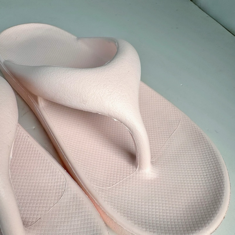 Dép kẹp Flip Flops Spao màu Hồng