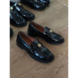 𝐁𝐥𝐚𝐮𝐞𝐁𝐥𝐮𝐦𝐞🦋 Loafer charm hoa