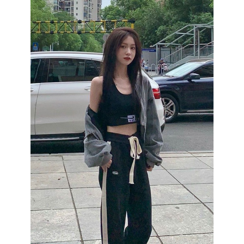 Áo khoác jean dáng ngắn cá tính khoá kéo , áo khoác ngoài kiểu mới 2023