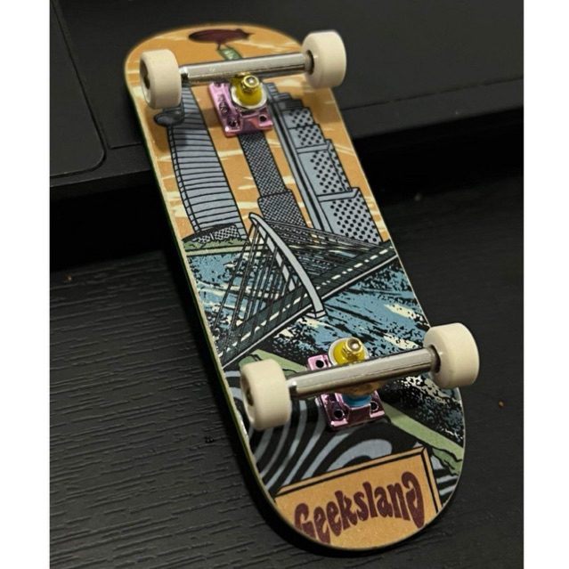 Ván Trượt Ngón Tay Pro Chính Hãng Sleek Fingerboards Việt Nam Kèm Foam Mới.