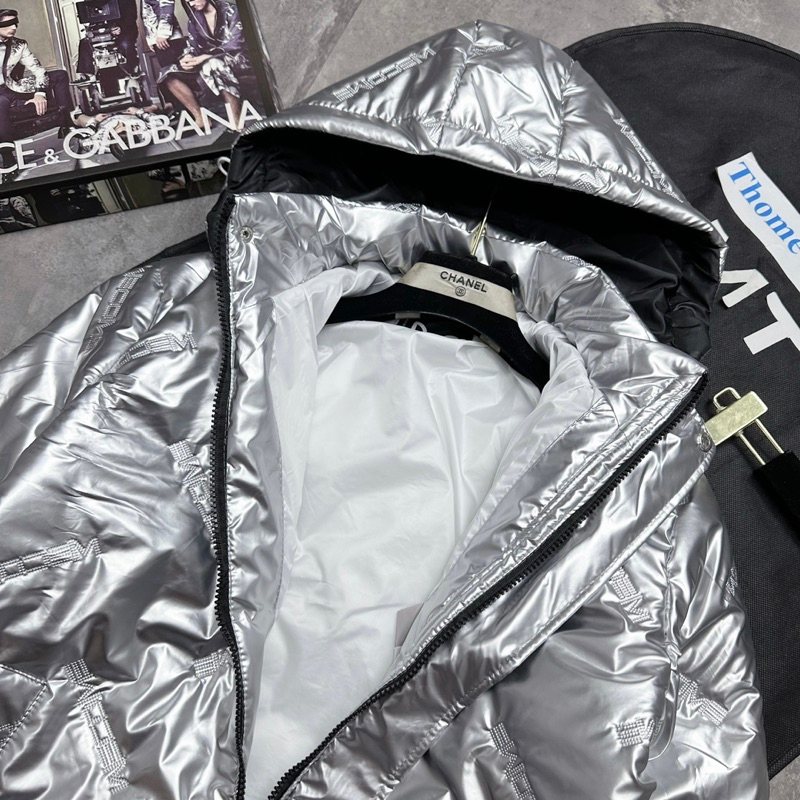 Áo khoác phao bạc nam nữ Dolce poly bóng dập vân chữ Wecome trần bông lót gió 3 lớp mũ zip boy phố hotrend.