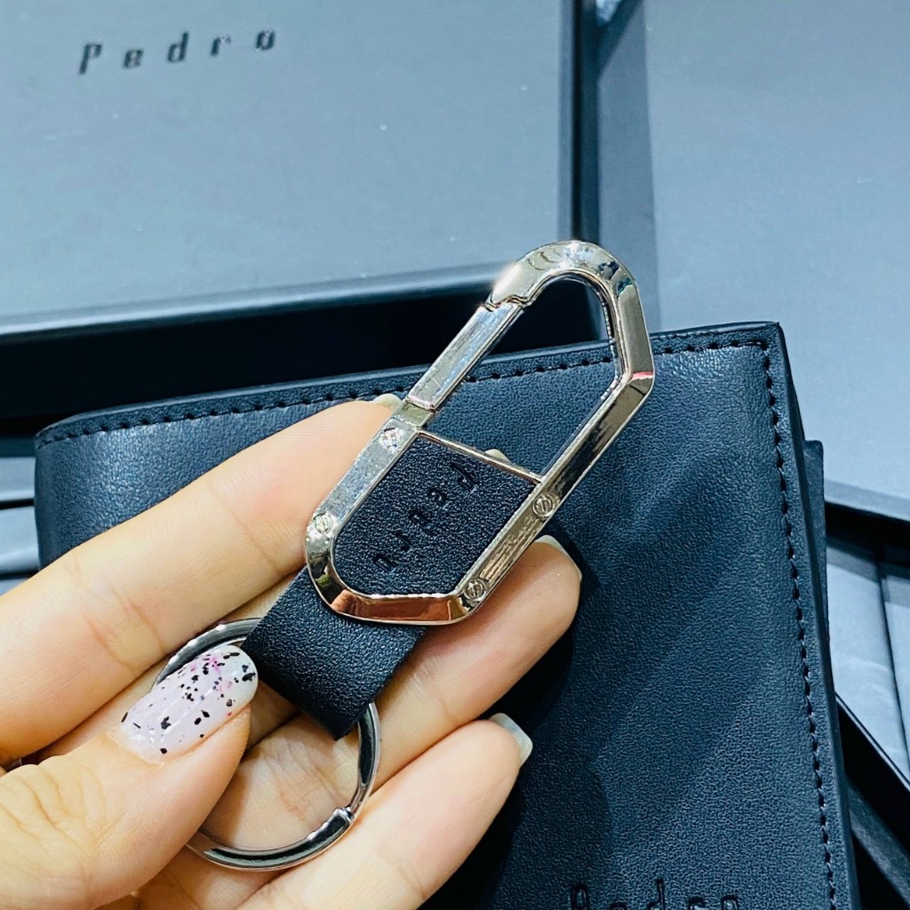 Ví nam pedro mẫu mới kèm bút, móc khóa full túi giấy, box