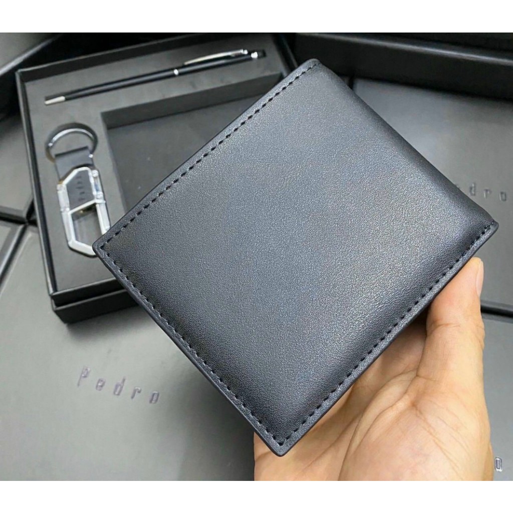 Ví nam pedro mẫu mới kèm bút, móc khóa full túi giấy, box