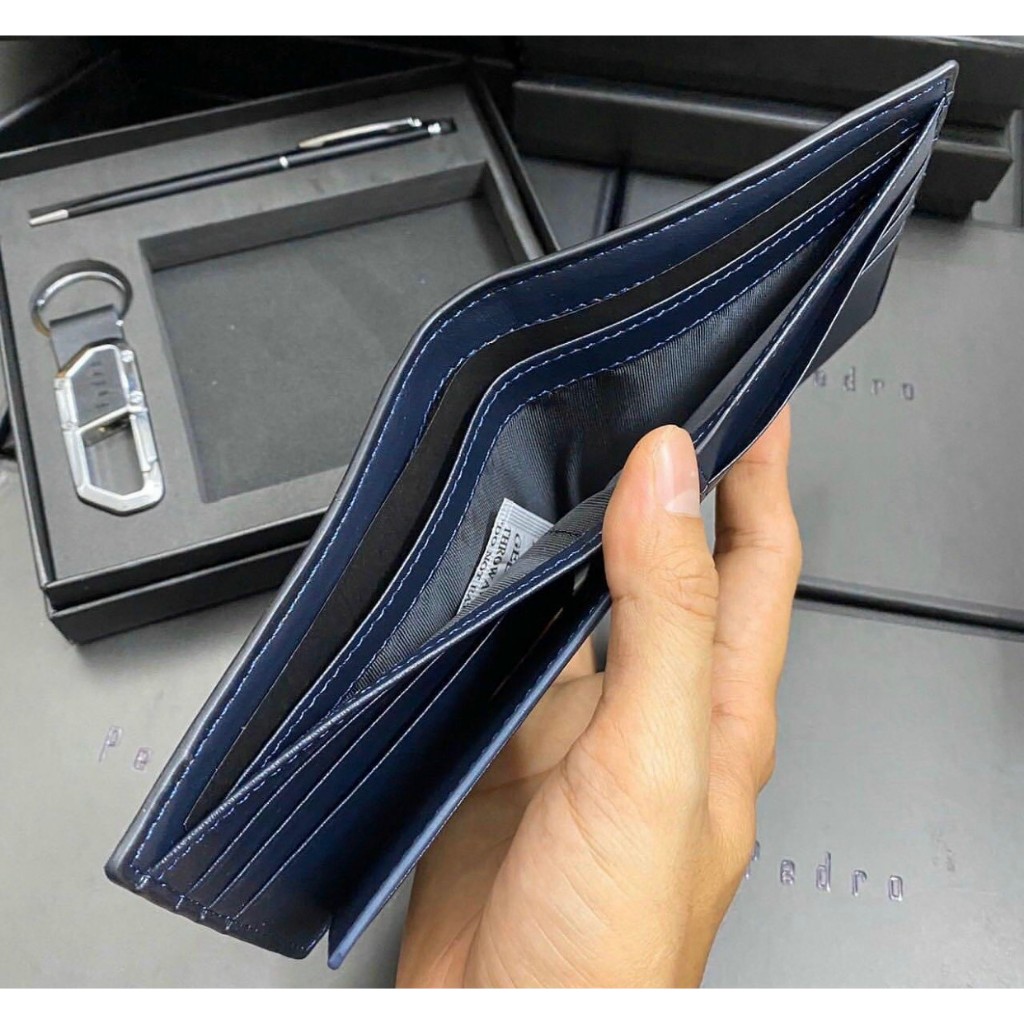 Ví nam pedro mẫu mới kèm bút, móc khóa full túi giấy, box
