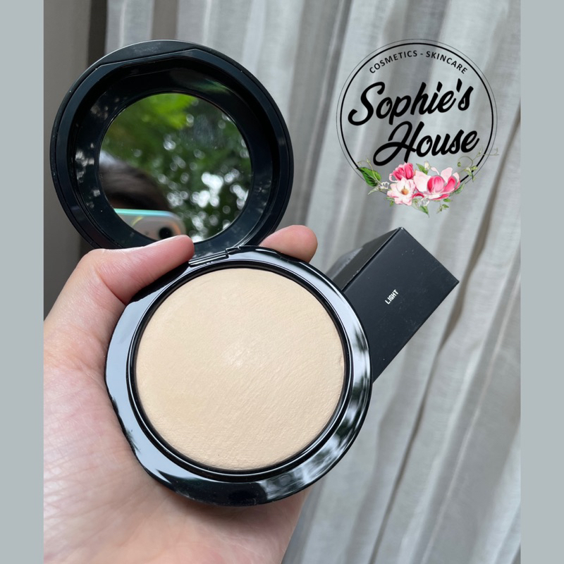 Phấn phủ khoáng MAC Mineralize Skinfinish Natural Light / Light Plus
