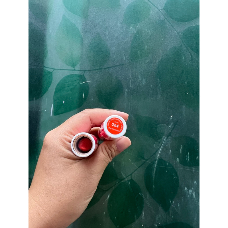 Son REVLON SUPER LUSTROUS LIPSTICK CRÈME- 064 - SHE-NOMEN