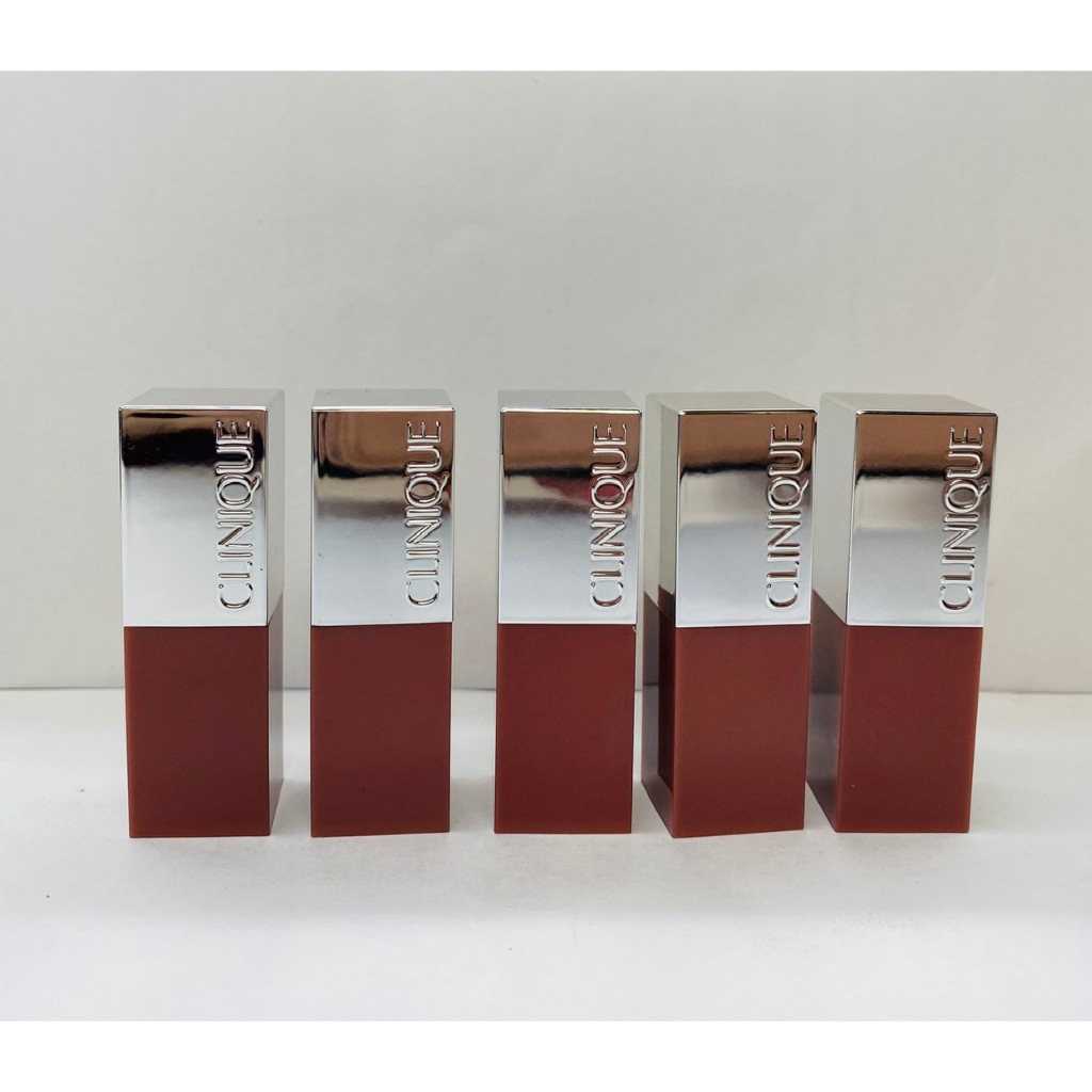 Son lì Clinique Mini Bare Pop 02 - Hàng Mỹ