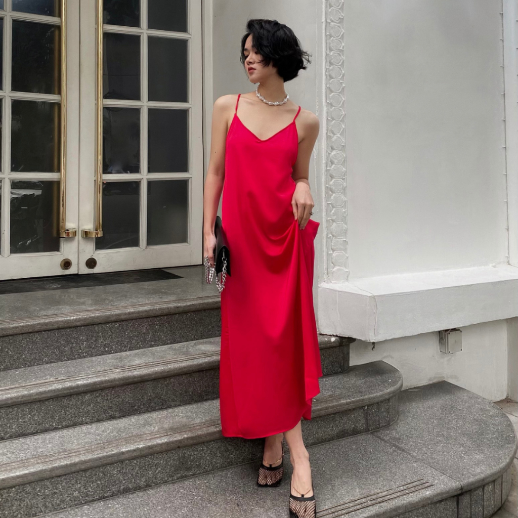Lueur Dress - Váy hai dây hở lưng, dáng dài vải lụa dày dặn mềm mại