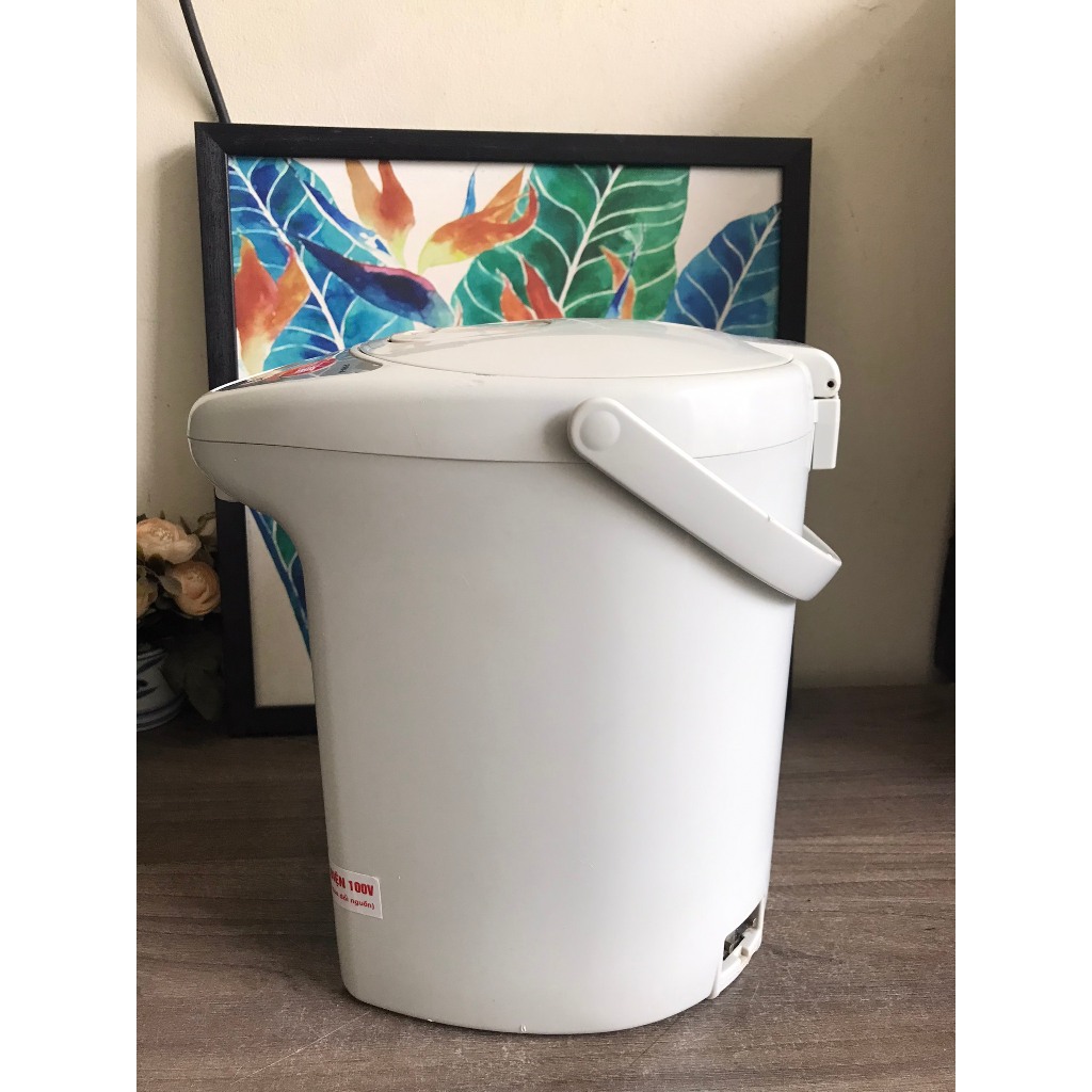 Bình thủy Nhật bãi Tiger PVN-A, dung tích lớn 3.0l, ngoại hình mới trên 90%, màn hình hiển thị nhiệt độ nước
