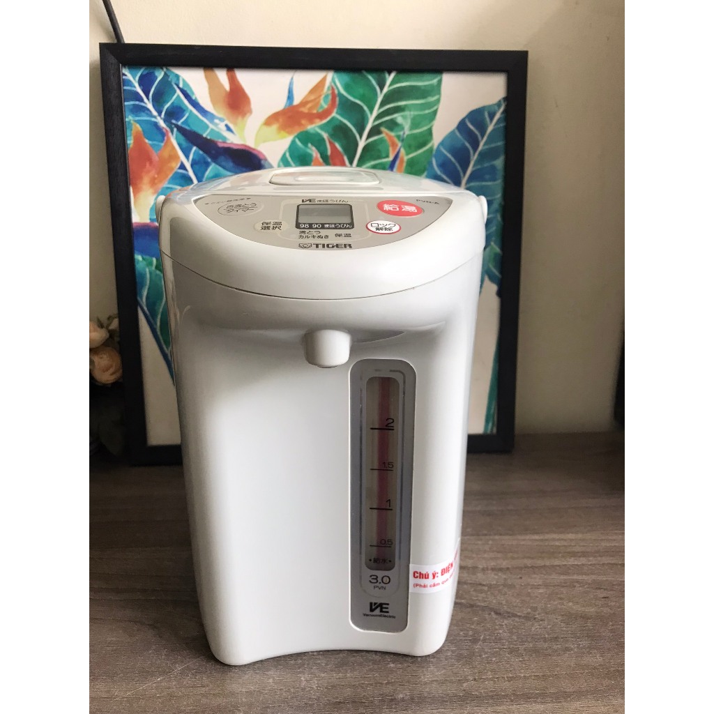 Bình thủy Nhật bãi Tiger PVN-A, dung tích lớn 3.0l, ngoại hình mới trên 90%, màn hình hiển thị nhiệt độ nước