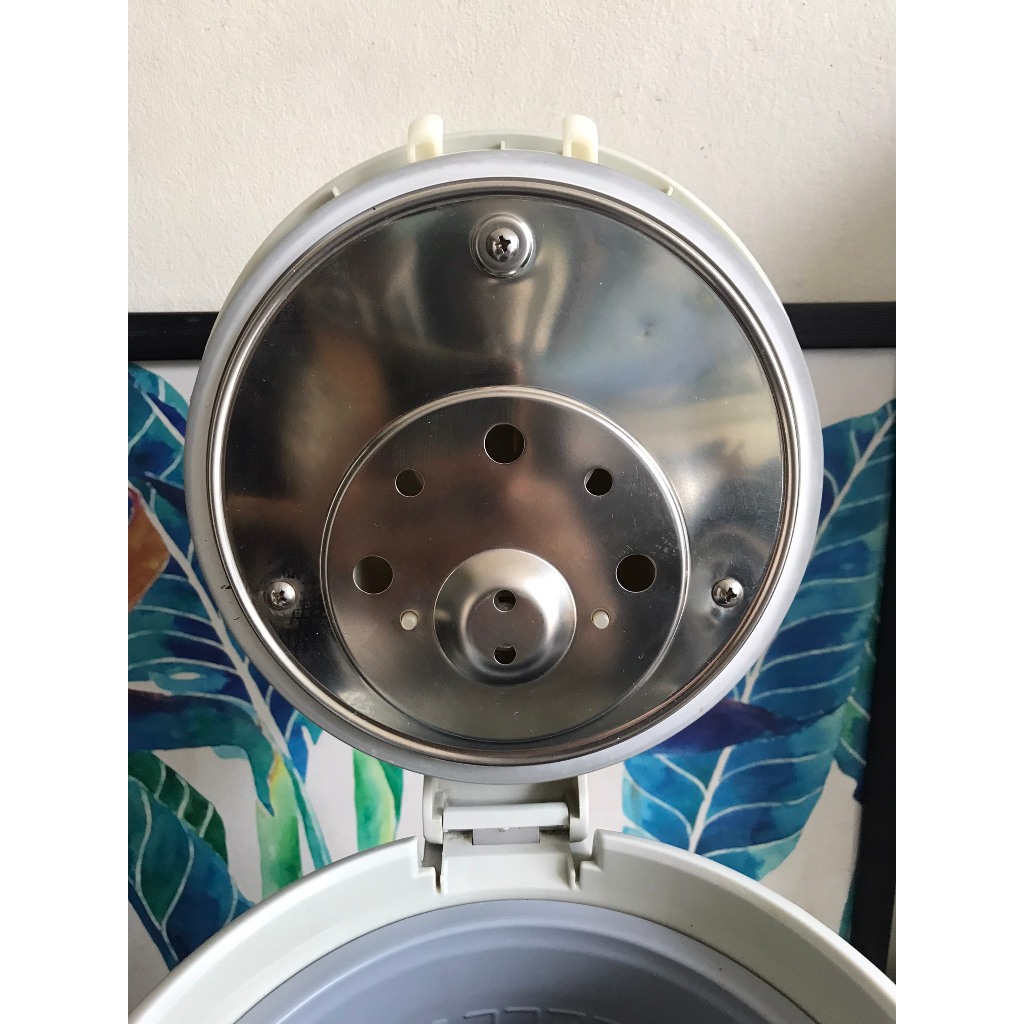 Bình thủy Nhật bãi Tiger PVN-A, dung tích lớn 3.0l, ngoại hình mới trên 90%, màn hình hiển thị nhiệt độ nước