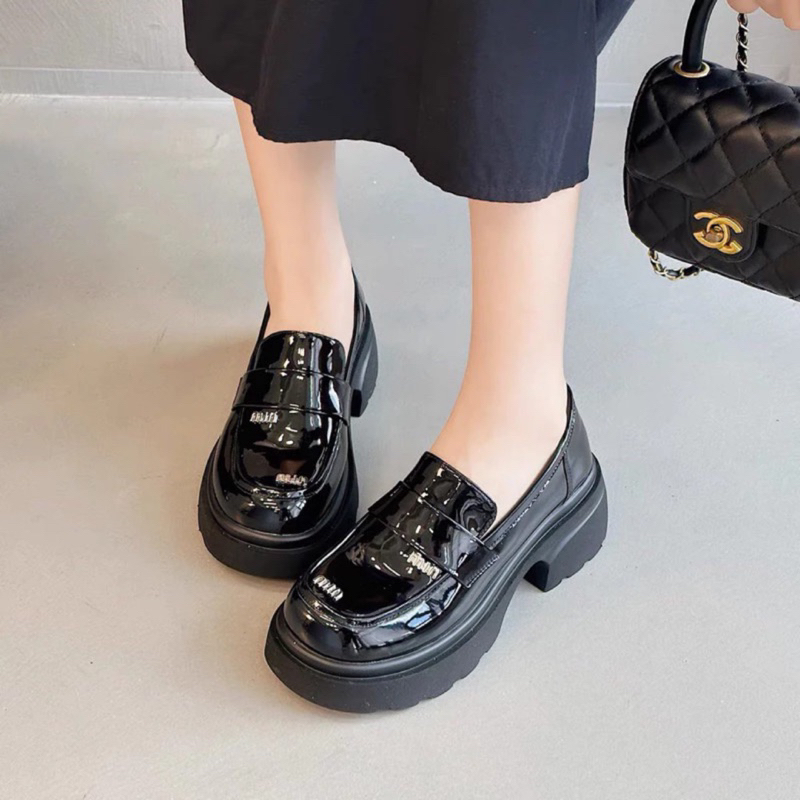 Giày lười moca miumiu mpb da bóng đế cao 5cm
