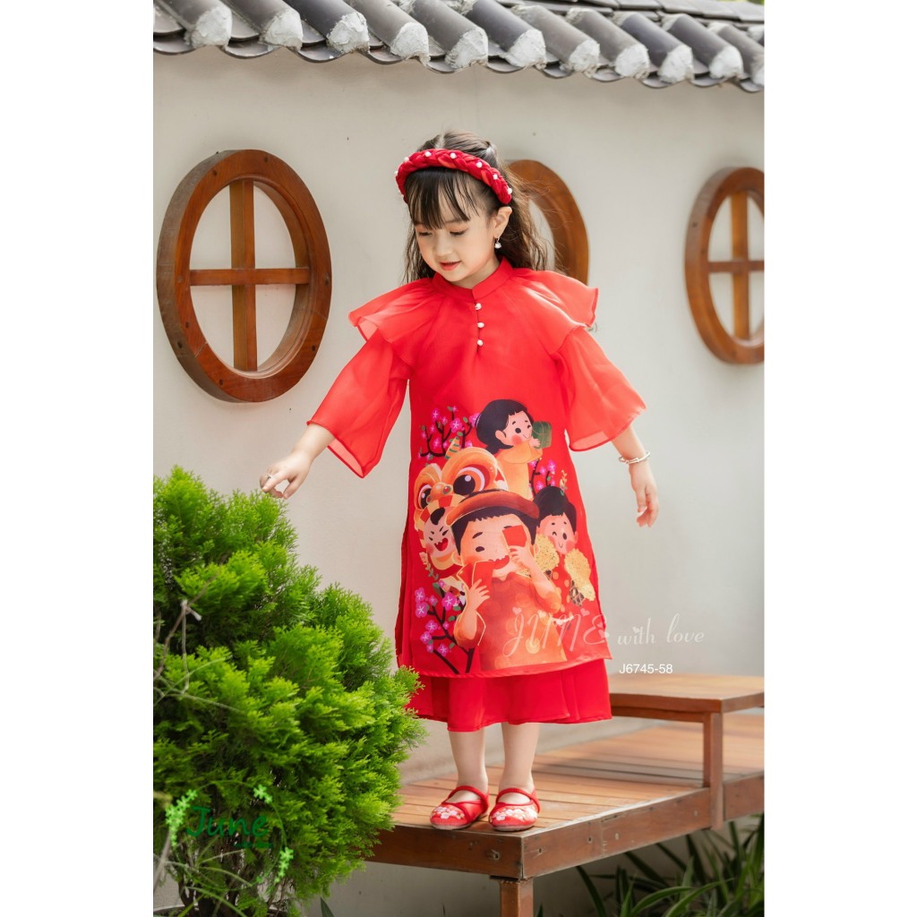 Áo dài Tết cho bé gái❤️Set áo dài Tết Sum Vầy là họa tiết thiết kế độc quyền của June with love❤️size 1-10Y(8-35 ký)