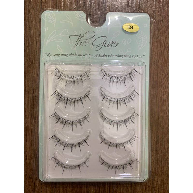 Lông mi giả gân trong The Giver kiểu dáng tự nhiên