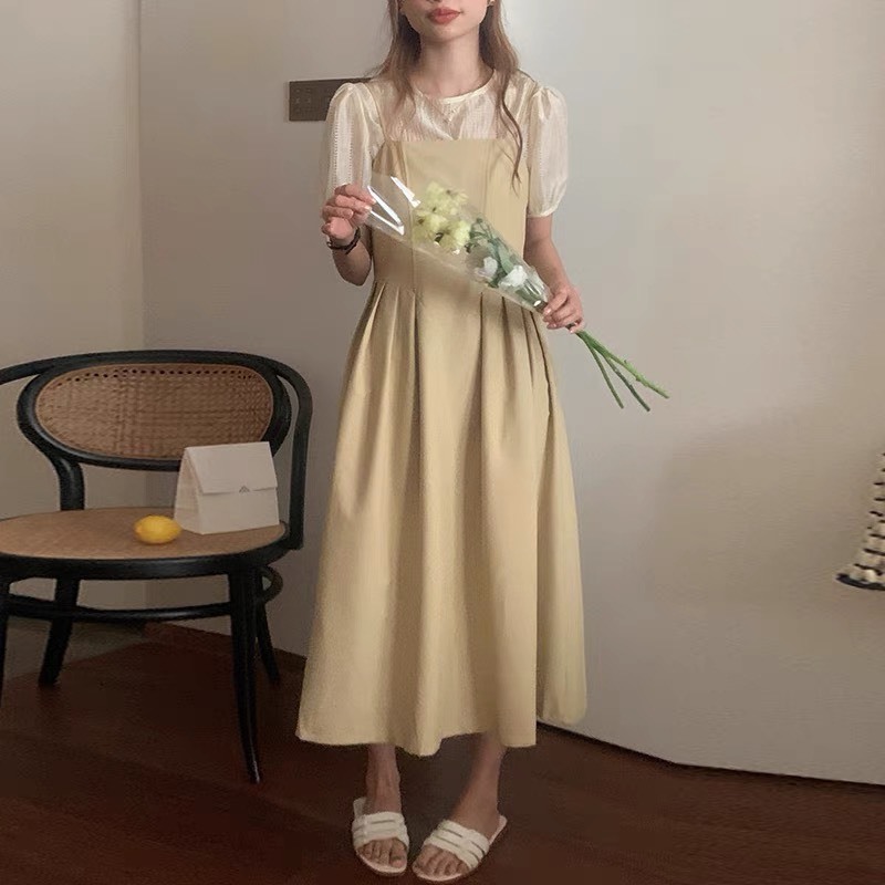 Set váy yếm hai dây thon eo xòe dài xếp ly vintage Hàn Quốc điệu đà + sơ mi tay phồng