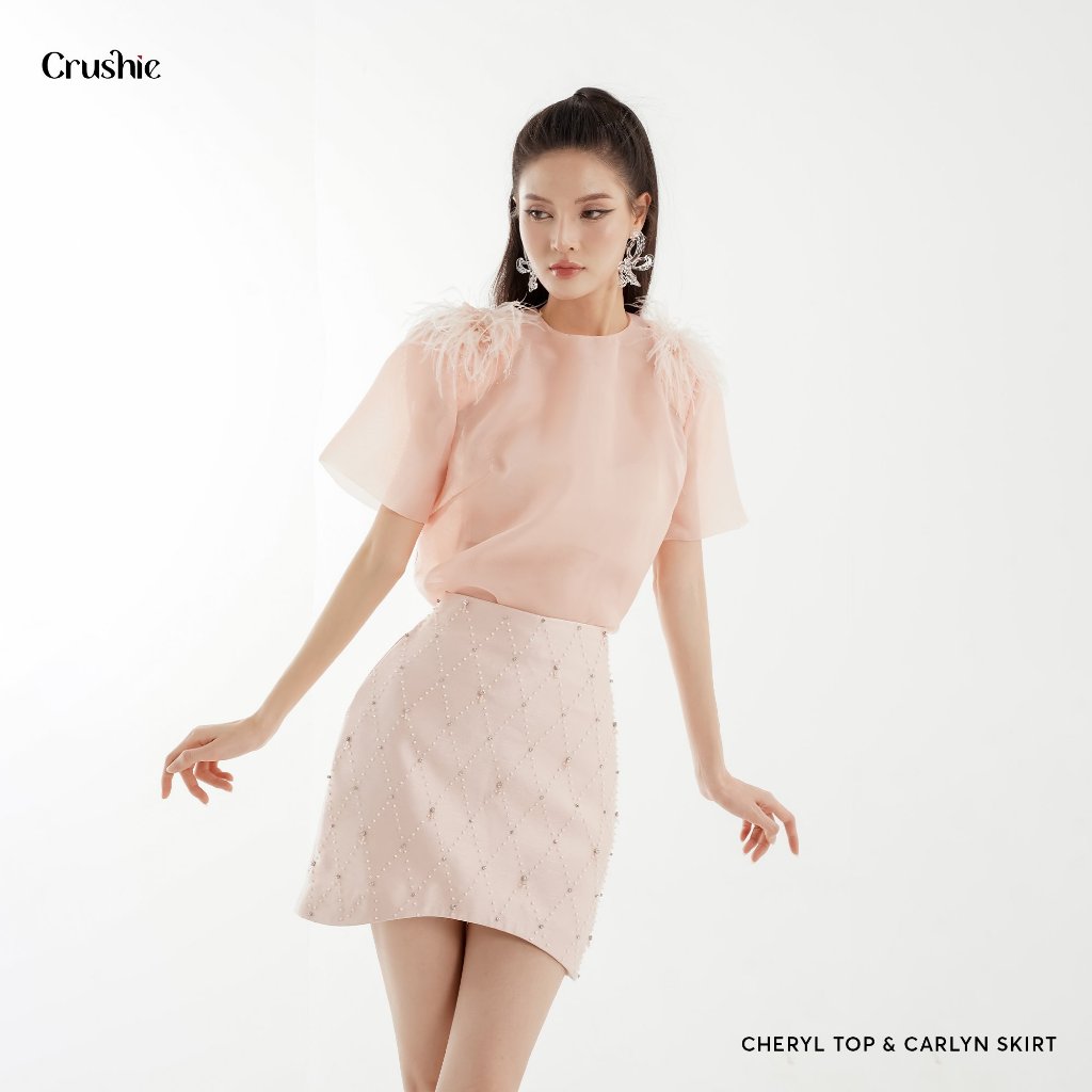 Chân váy Crushie dáng ngắn đính kết đá Carlyn