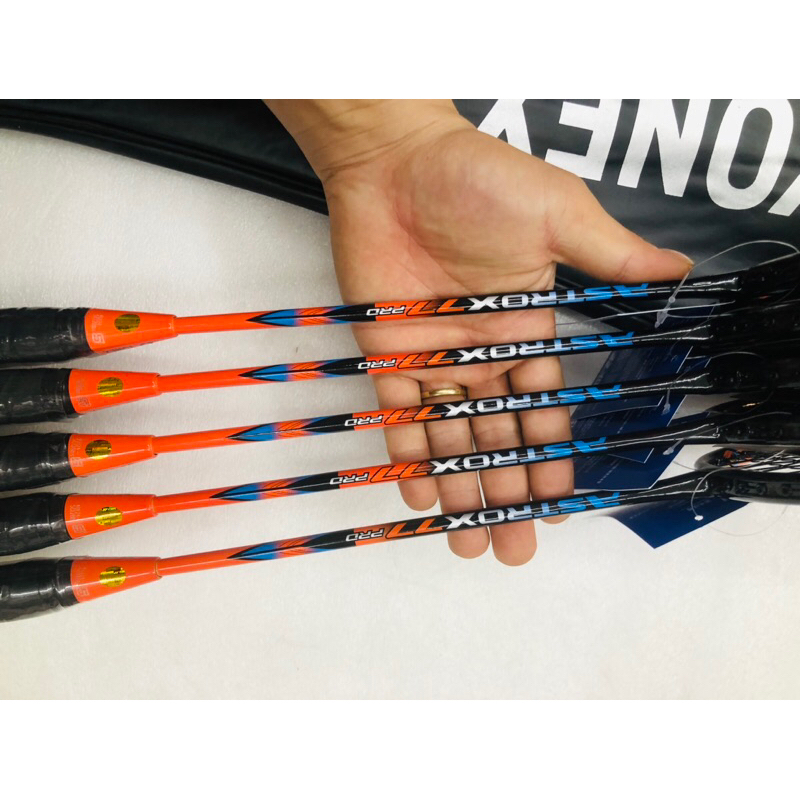 VỢT CẦU LÔNG YONEX KHUNG CARBON ASTROX77 PRO và ASTROX88D PRO