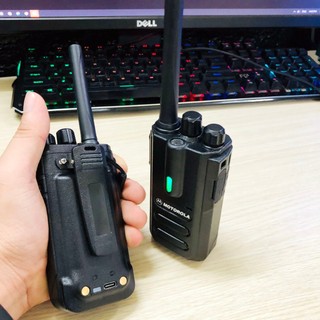 Bộ đàm cầm tay Motorola CP550 tự dò kênh kết nối với các loại máy cùng dải tần UHF