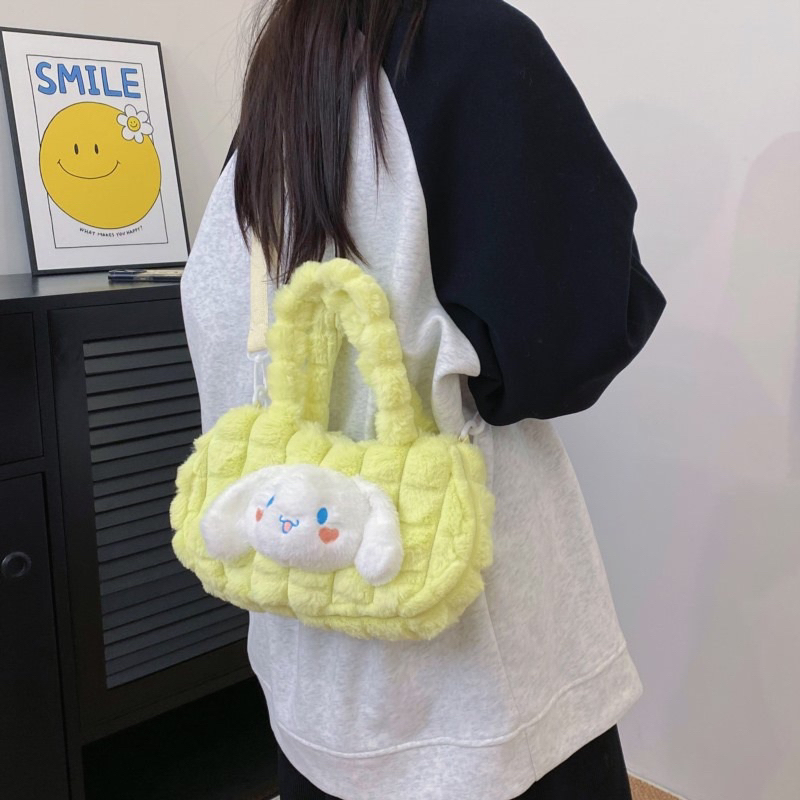 Túi Đeo Chéo Hình Gấu Dâu Tây Nhồi Bông Đáng Yêu