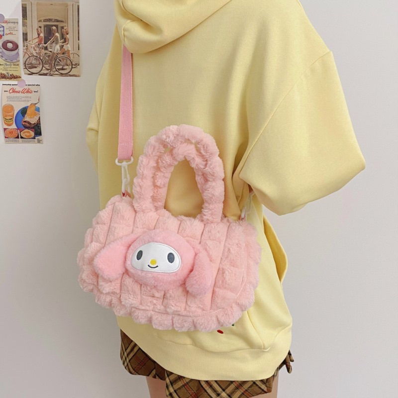 Túi Đeo Chéo Hình Gấu Dâu Tây Nhồi Bông Đáng Yêu