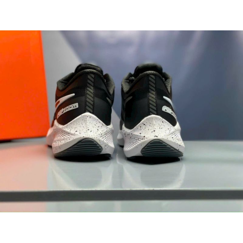 Giày thể thao Nike Zoom Winflo 8 Shield